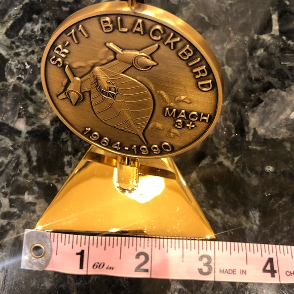 BLACKBIRD SR-71 MACH 3+ COLLECTABLE DISPLAY COIN BRASS - Picture 4 of 12
